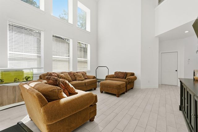 221 Mccrea Court, Montgomery, TX 77316