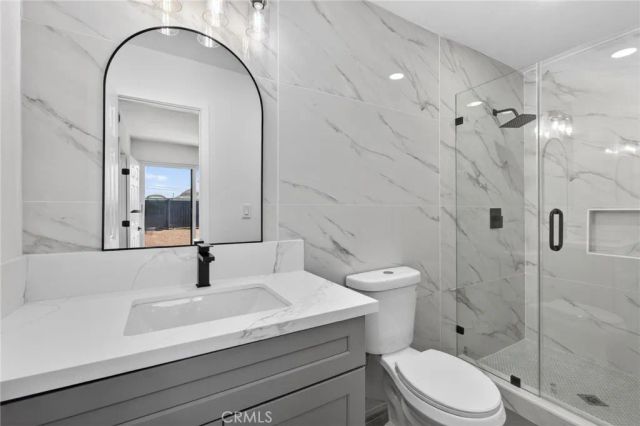 2265 Del Amo, Torrance, CA 90501
