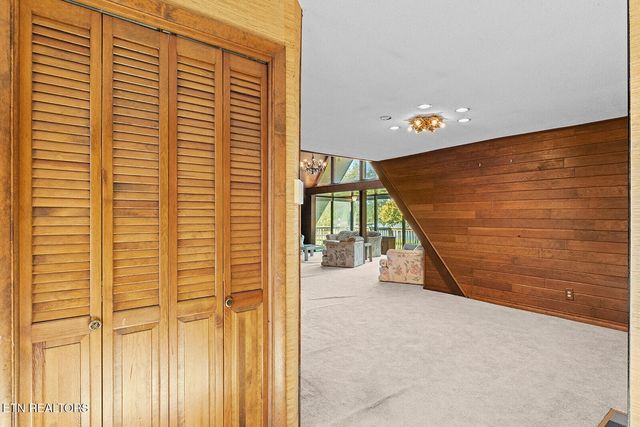 4827 Riversedge Rd, Louisville, TN 37777