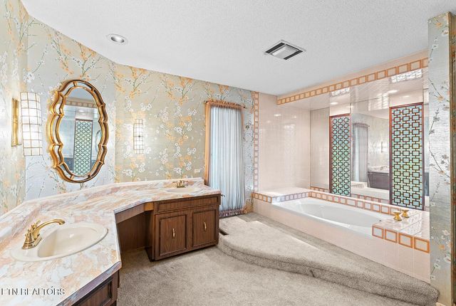 4827 Riversedge Rd, Louisville, TN 37777