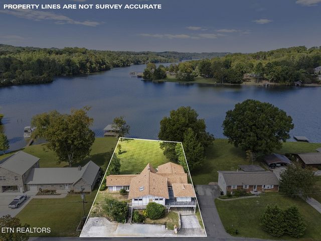 4827 Riversedge Rd, Louisville, TN 37777