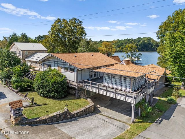 4827 Riversedge Rd, Louisville, TN 37777