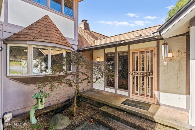 4827 Riversedge Rd, Louisville, TN 37777