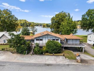 4827 Riversedge Rd, Louisville, TN 37777