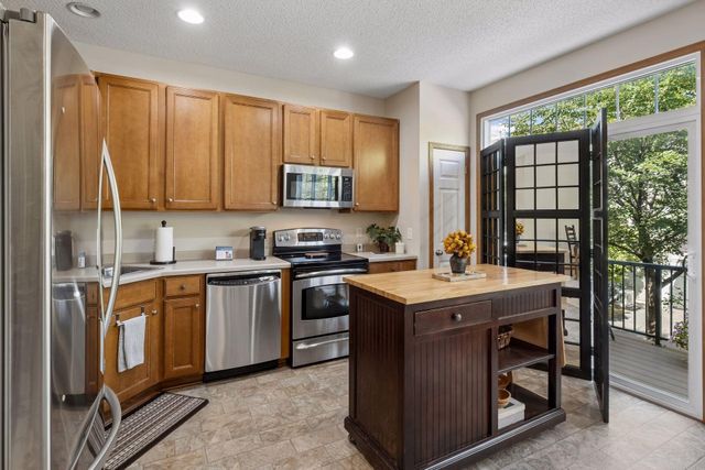4570 Bulrush Boulevard, Shakopee, MN 55379