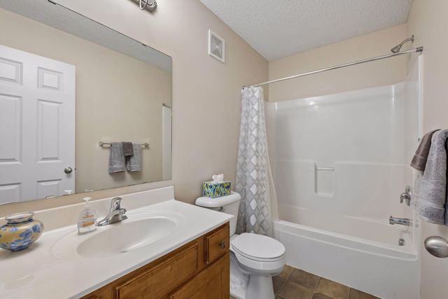 4570 Bulrush Boulevard, Shakopee, MN 55379