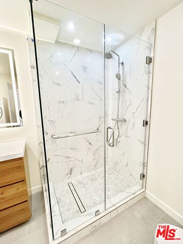 468 S Roxbury Drive Penthouse, Beverly Hills, CA 90212