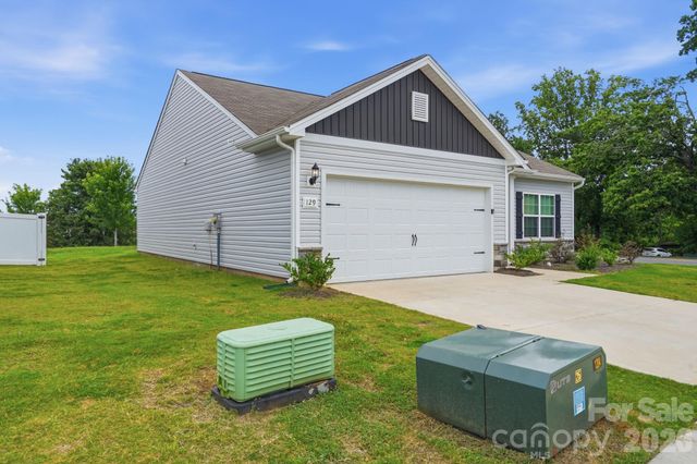 129 Lightning Drive, Shelby, NC 28152