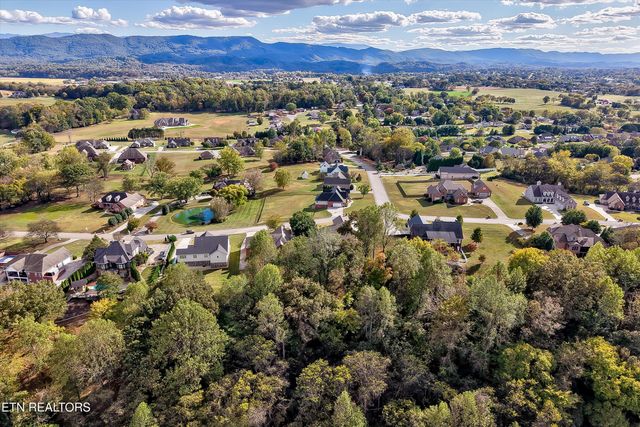 3804 Mary Frances Drive, Maryville, TN 37804