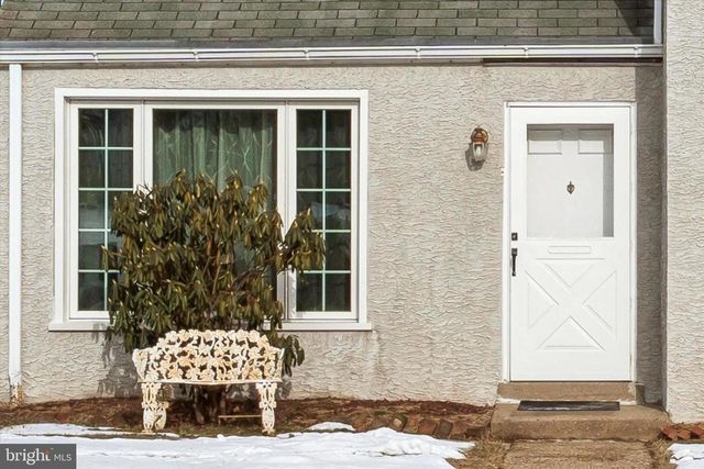 8711 OLD LINE RD, Philadelphia, PA 19128