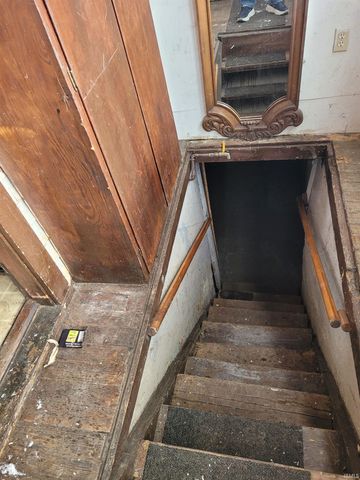 552 Delphi Avenue, Frankfort, IN 46041