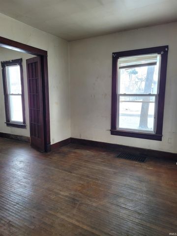 552 Delphi Avenue, Frankfort, IN 46041