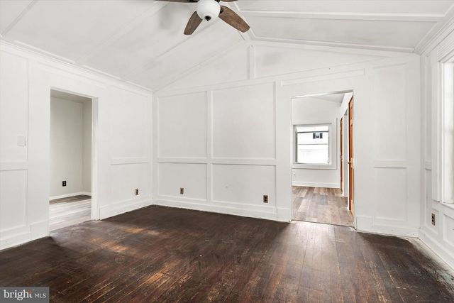 2 BEDFORD CT, Mount Holly, NJ 08060