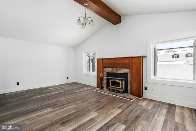 2 BEDFORD CT, Mount Holly, NJ 08060