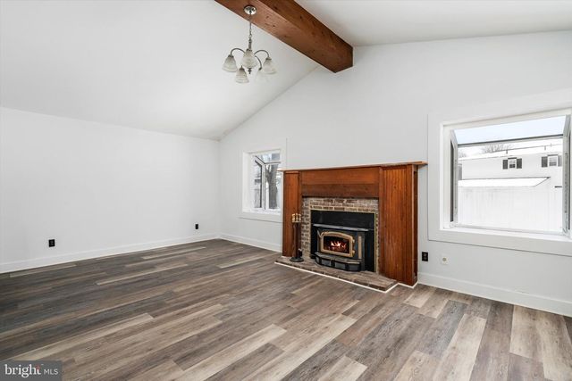 2 BEDFORD CT, Mount Holly, NJ 08060