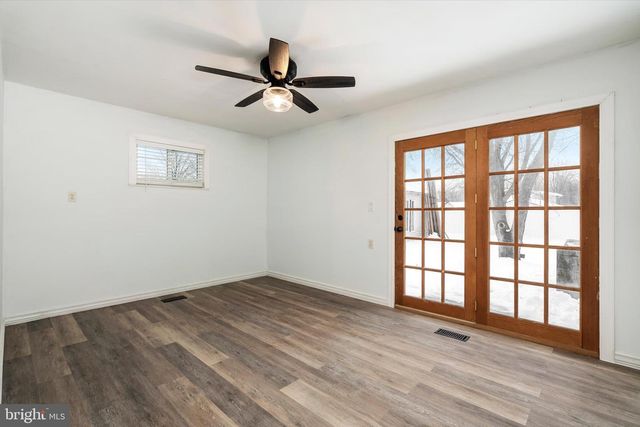 2 BEDFORD CT, Mount Holly, NJ 08060