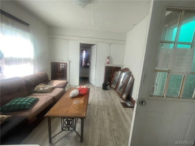 1737 Whitney Avenue, Niagara Falls, NY 14301