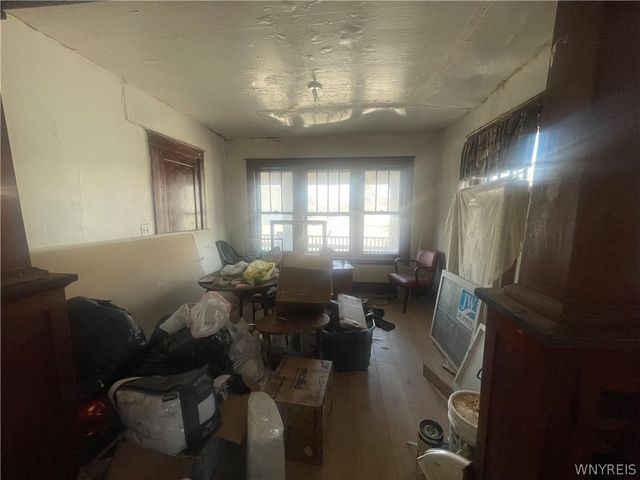 1737 Whitney Avenue, Niagara Falls, NY 14301