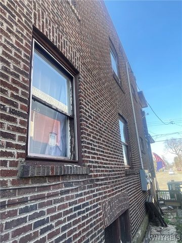 1737 Whitney Avenue, Niagara Falls, NY 14301
