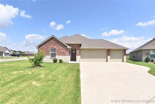 28245 E 115 Street S, Coweta, OK 74429