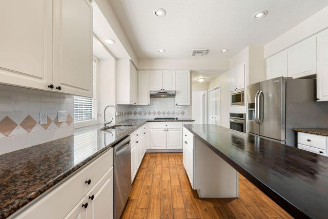 303 S Cypress Estates Circle, Spring, TX 77388