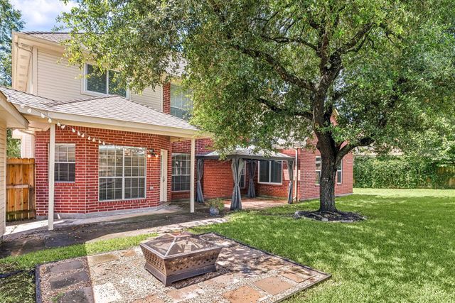 303 S Cypress Estates Circle, Spring, TX 77388