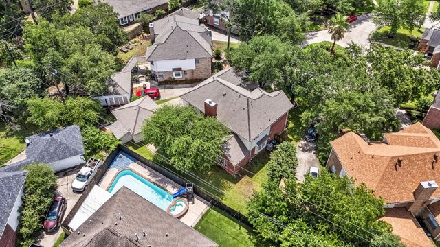 303 S Cypress Estates Circle, Spring, TX 77388