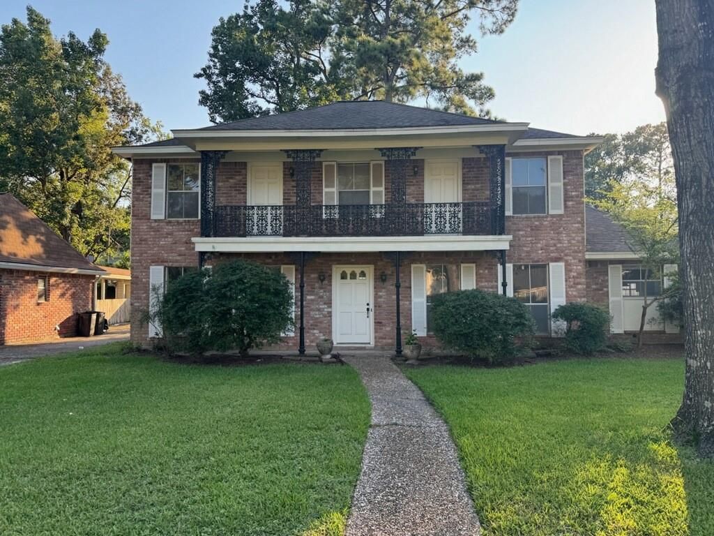 17403 Rolling Creek Drive, Houston, TX 77090