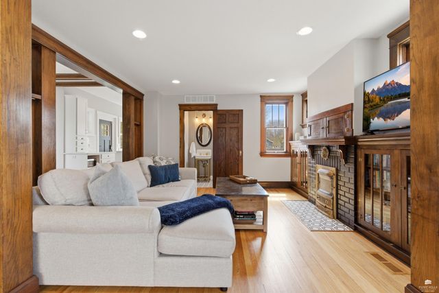 501 Bluemont Street, Manhattan, KS 66502