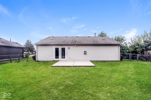 84 Longfellow Lane, Greenfield, IN 46140