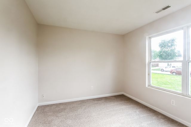 84 Longfellow Lane, Greenfield, IN 46140
