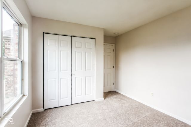 84 Longfellow Lane, Greenfield, IN 46140