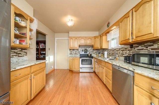 93 Mosher Rd, Franklin Twp., NJ 08540