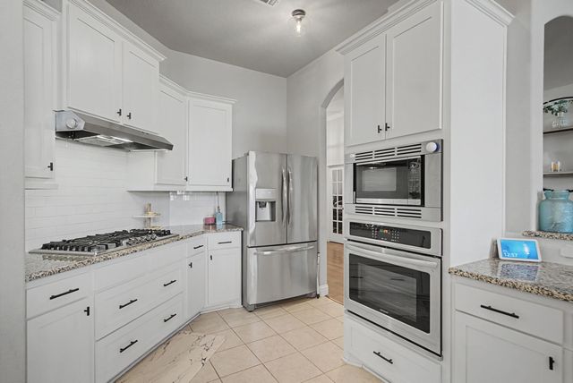 108 Fallen Oak Drive, Mckinney, TX 75071