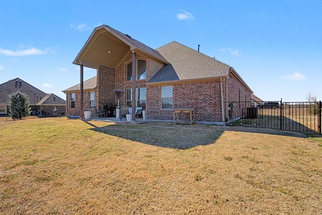 108 Fallen Oak Drive, Mckinney, TX 75071