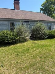 383 Putnam Pike, Glocester, RI 02829