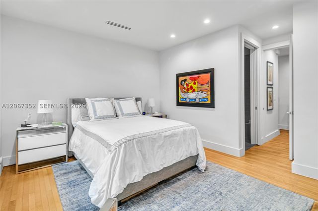 460 NE 50th Ter, Miami, FL 33137