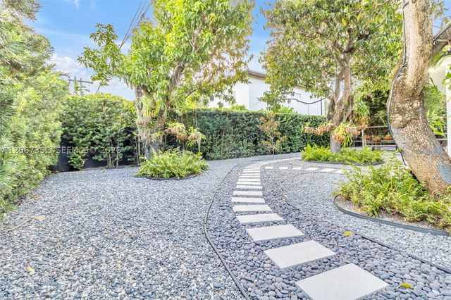 460 NE 50th Ter, Miami, FL 33137
