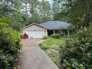 375 Ridge Lake Road, Crestview, FL 32536