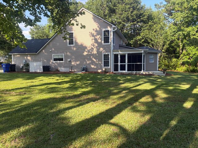 2014 Saphire Court, Mount Pleasant, SC 29466