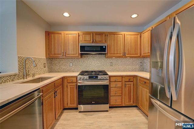 6014 Tudor Drive 6014, Pequannock Township, NJ 07444