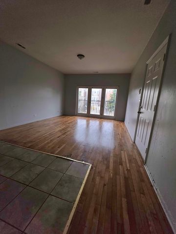 3629 W Lexington Street, Chicago, IL 60624