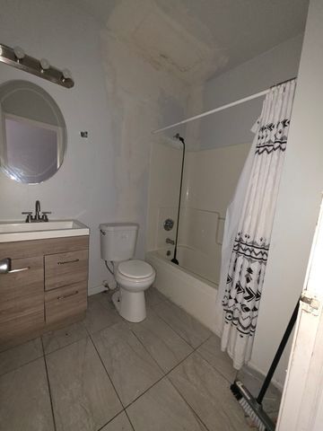 3629 W Lexington Street, Chicago, IL 60624