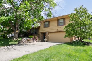 929 14th Street, West Des Moines, IA 50265