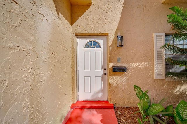 7 Ann Lee Lane, Tamarac, FL 33319