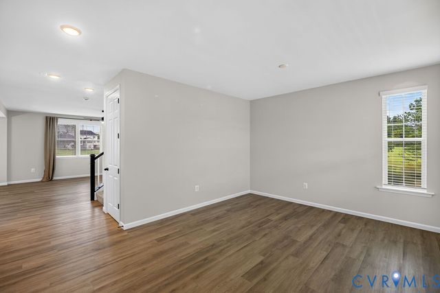 7040 Paine Pl, Ruther Glen, VA 22546
