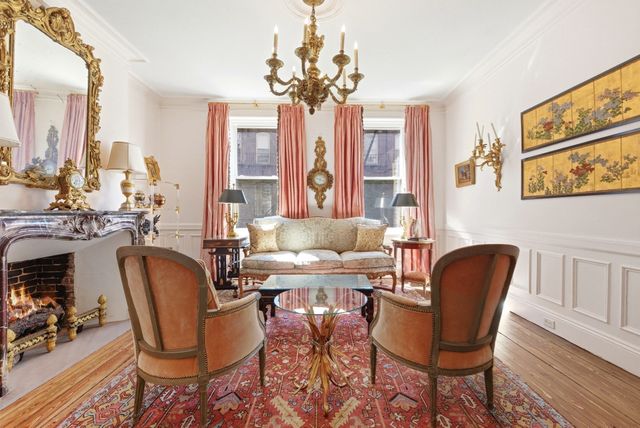 2 Pelham Ter, Boston, MA 02118