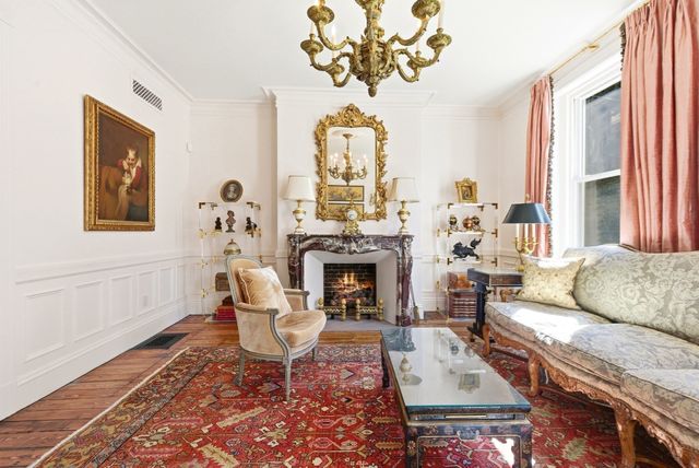 2 Pelham Ter, Boston, MA 02118
