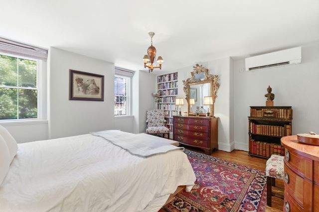 2 Pelham Ter, Boston, MA 02118