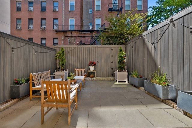 2 Pelham Ter, Boston, MA 02118
